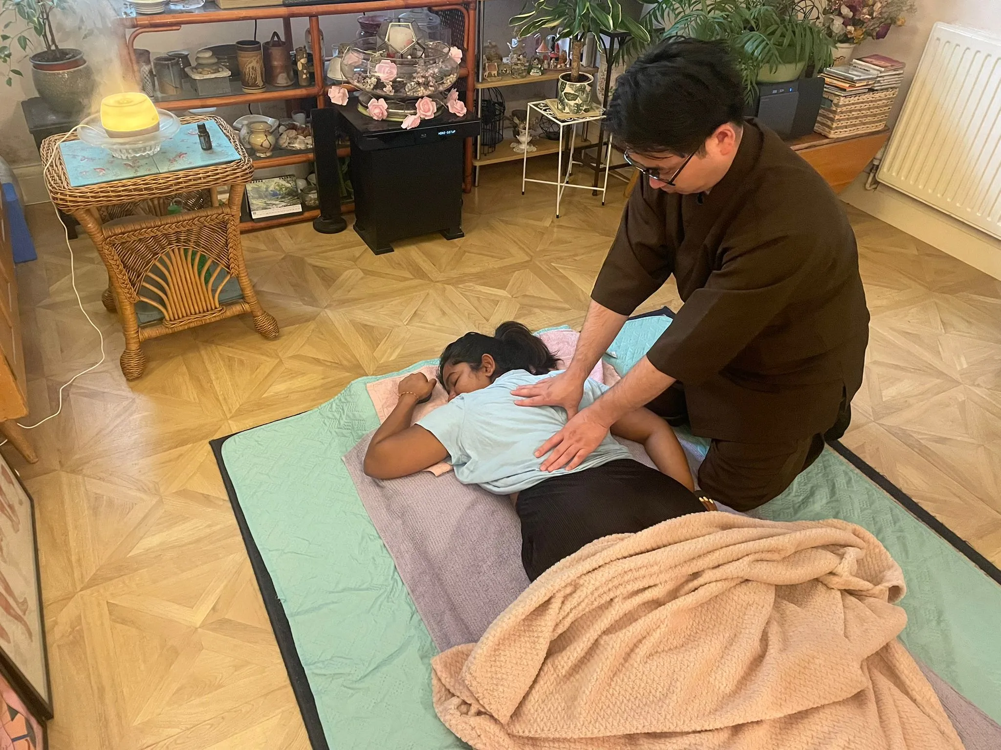 Japanese wellness therapy treatment session
